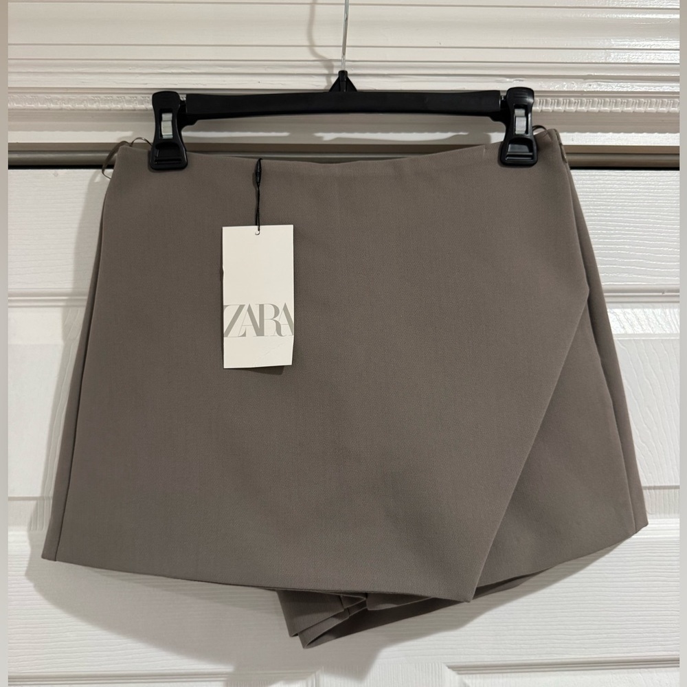 Zara Taupe Skort